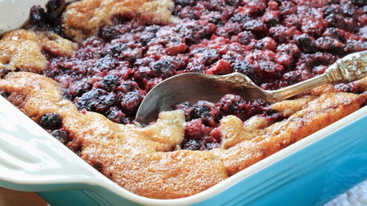 blackberry cobbler