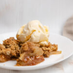 caramel apple dump cake