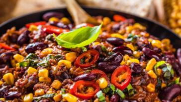 Chili con carne in a clay bowl