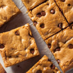 chocolate chip cookie bars