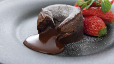 chocolate molten lava cakes