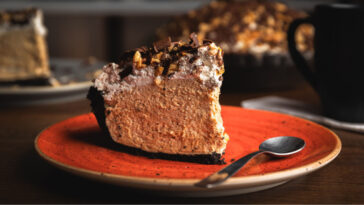 chocolate peanut butter pie