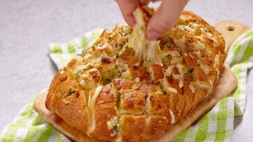 pull-apart cheese bread